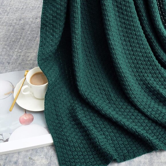 3 Pc Set Dark Green Knit Cozy Throw Blanket and 2 18" x 18" Pillow Covers - Picture 6 of 8